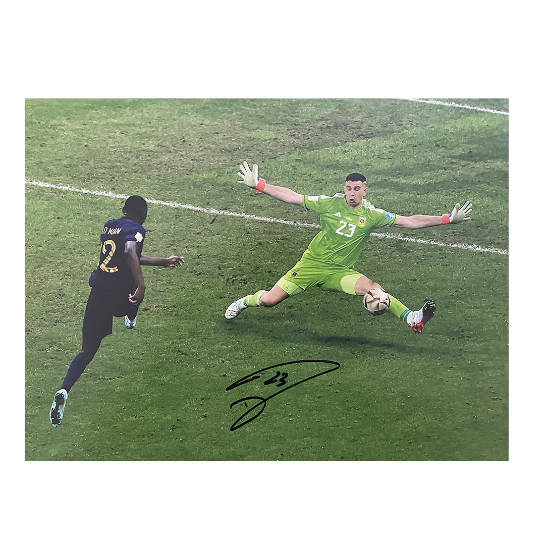 Emiliano Martinez Signed Argentina Football Photo: World Cup Final
