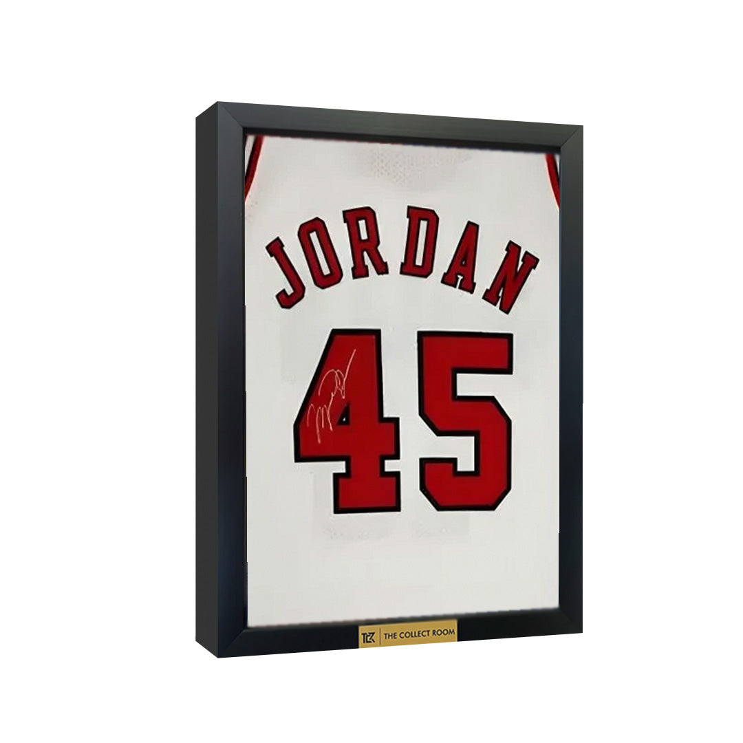 Michael Jordan signed Chicago Bulls White Jersey