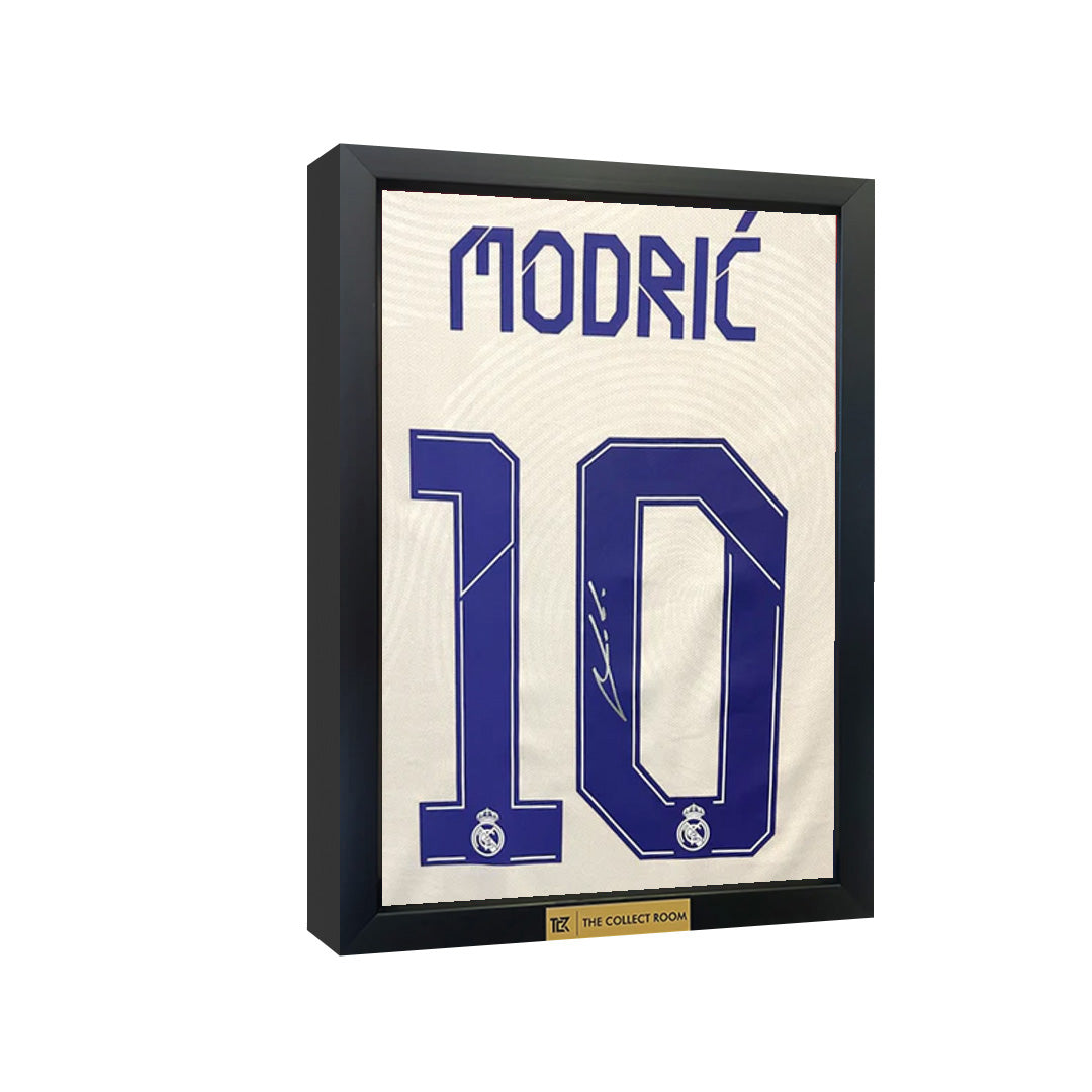 Luka Modrić Signed Real Madrid Jersey 3D
