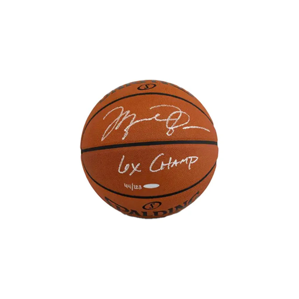 MICHAEL JORDAN SIGNED BASKETBALL